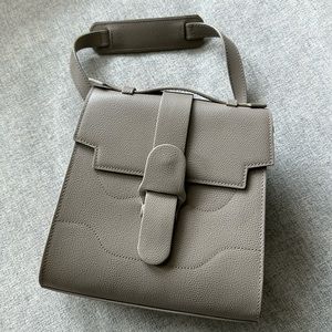 Senreve Alunna in pebbled leather  color: Sand/Silver